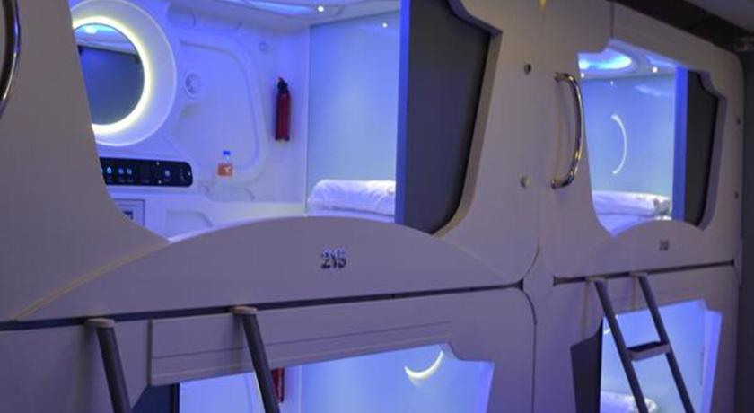 Time Capsule Hotel Джорджтаун Экстерьер фото