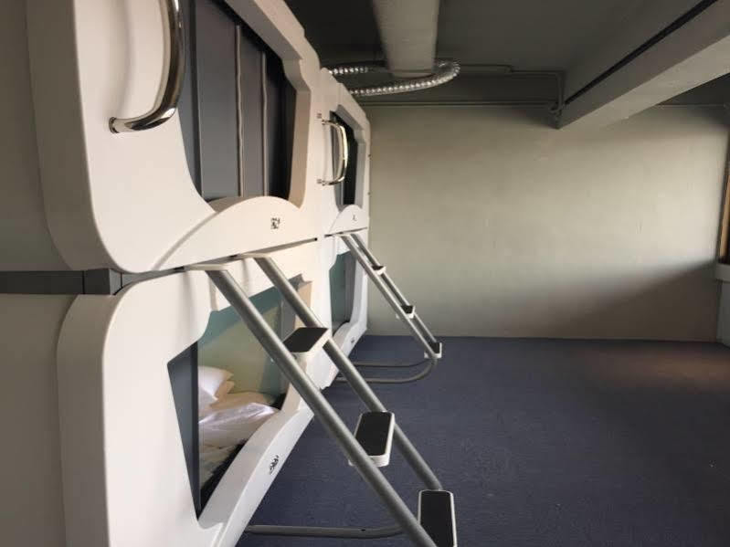 Time Capsule Hotel Джорджтаун Экстерьер фото