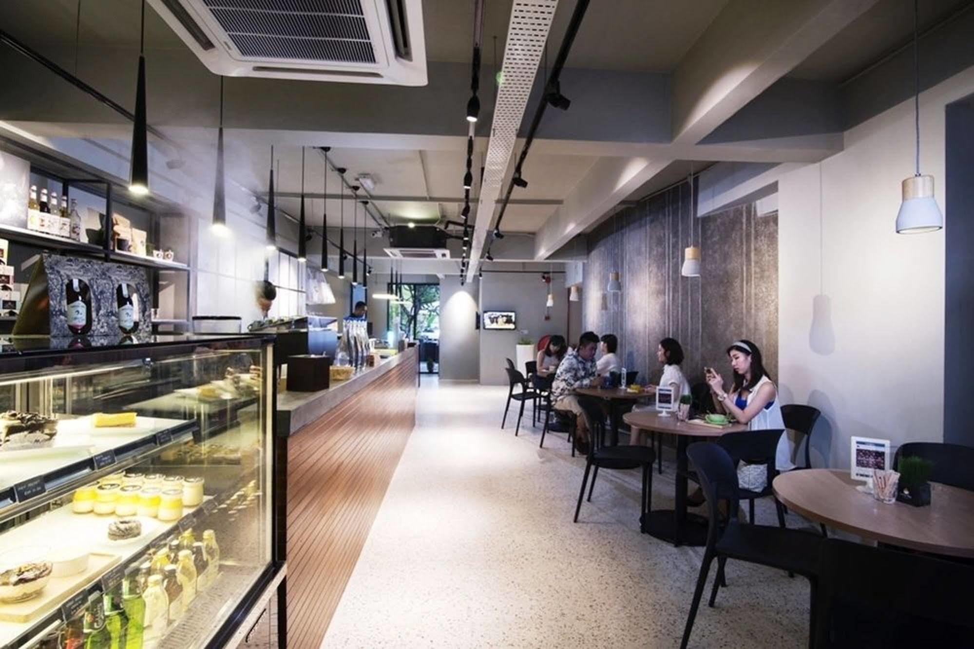 Time Capsule Hotel Джорджтаун Экстерьер фото