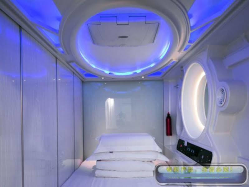 Time Capsule Hotel Джорджтаун Экстерьер фото